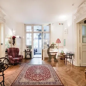 Baroque Hostel&coworking Boedapest