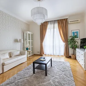 Gde Karoly Apartmant Budapest