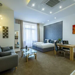 Karoly Corner Residences Apartmán